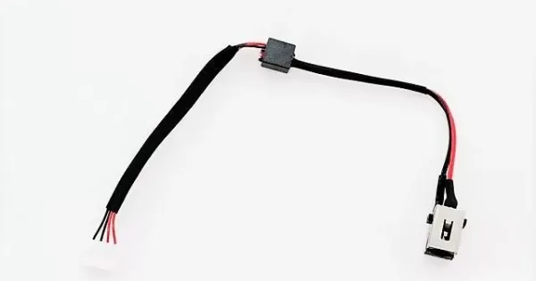 Connecteur D'alimentation DC Pour Toshiba Satellite - Référence V000947160 - Neuf
