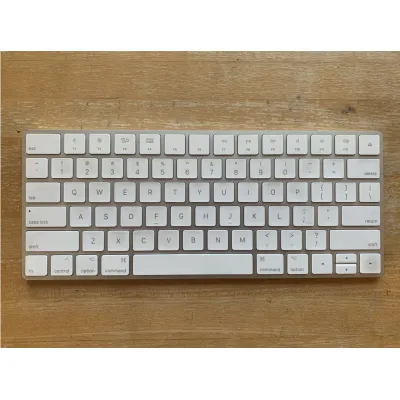 Apple Magic Keyboard 2 Rechargeable Wireless Bluetooth Model A1644 Less Used excellent Condition