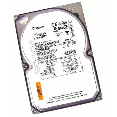 Seagate Cheetah 9GB 10K RPM 3.5 Inch SCSI Hard Disk ST39204LW