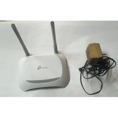 TP-LINK TL-WR850N(ACT) 300Mbps 9V 0.6A Wireless Router with multipin adapter